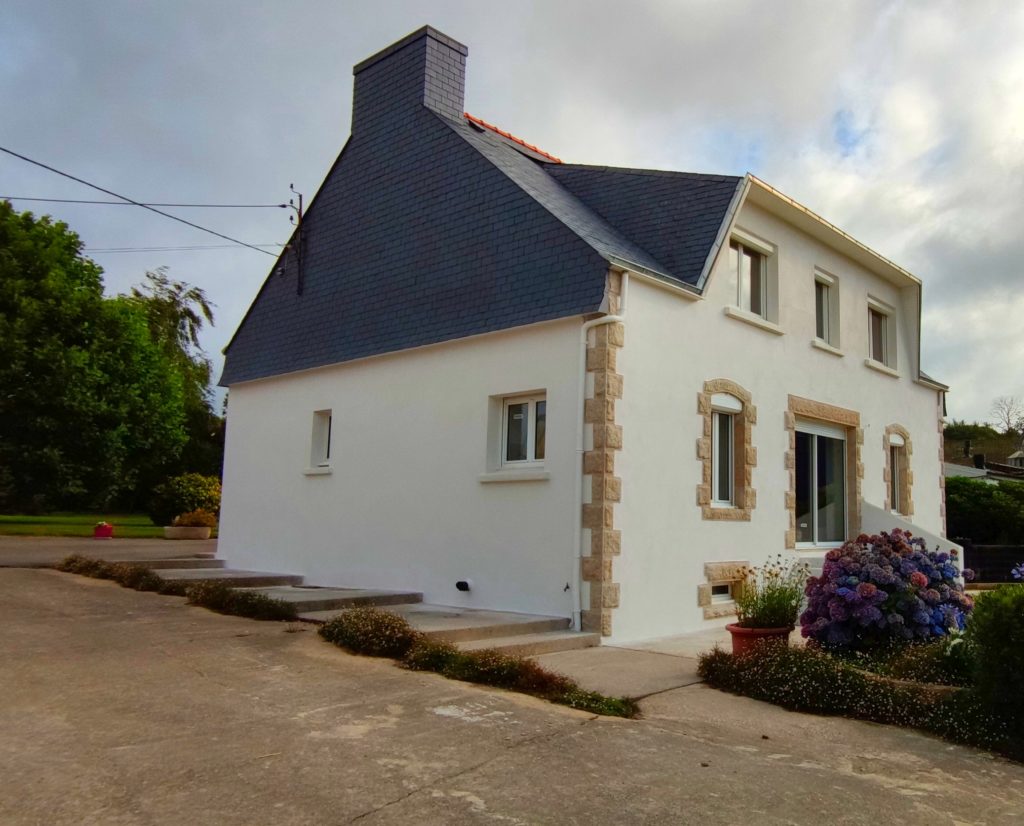 résultat travaux de façade avec enduit à la chaux sur Elliant
